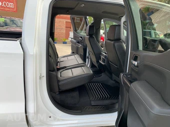 2019 Chevrolet Silverado 1500 LTZ Crew Cab Medium Bed - miniatura 15
