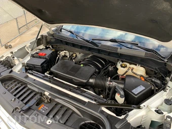 2019 Chevrolet Silverado 1500 LTZ Crew Cab Medium Bed - miniatura 20