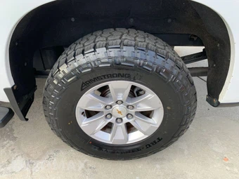 2019 Chevrolet Silverado 1500 LTZ Crew Cab Medium Bed - miniatura 24