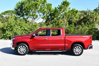 2019 Chevrolet Silverado 1500 LTZ Crew Cab Short Bed 1LZ - miniatura 24