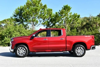 2019 Chevrolet Silverado 1500 LTZ Crew Cab Short Bed 1LZ - miniatura 27