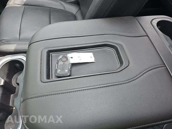 2019 Chevrolet Silverado 1500 LTZ Crew Cab Short Bed 1LZ - miniatura 8