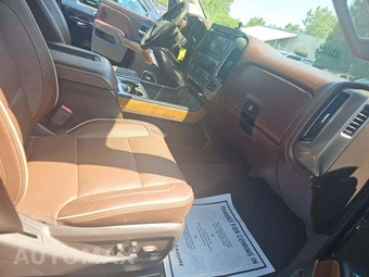 2019 Chevrolet Silverado 2500HD High Country Crew Cab Medium Bed 3LZ - miniatura 18
