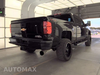 2019 Chevrolet Silverado 2500HD High Country Crew Cab Medium Bed 3LZ - miniatura 4