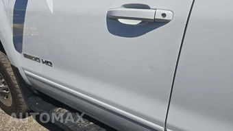 2019 Chevrolet Silverado 2500HD LT Crew Cab Medium Bed 1LT - miniatura 32
