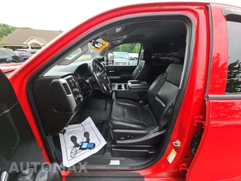 2019 Chevrolet Silverado 2500HD LT Crew Cab Medium Bed 1LT - miniatura 3