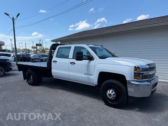 2019 Chevrolet Silverado 3500HD Cab Chassis WT Crew Cab 1WT DRW - miniatura 2