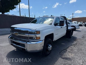 2019 Chevrolet Silverado 3500HD Cab Chassis WT Crew Cab 1WT DRW - miniatura 5