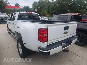 2019 Chevrolet Silverado 3500HD LTZ Crew Cab Long Bed DRW - miniatura 2