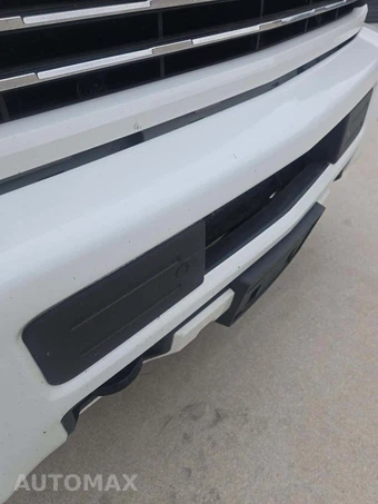 2019 Chevrolet Silverado 3500HD LTZ Crew Cab Long Bed DRW - miniatura 23