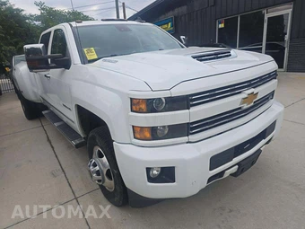 2019 Chevrolet Silverado 3500HD LTZ Crew Cab Long Bed DRW - miniatura 4