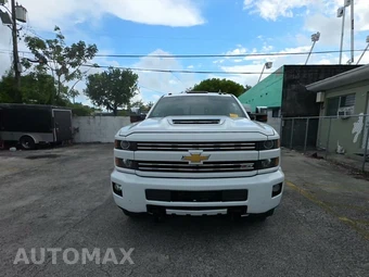 2019 Chevrolet Silverado 3500HD LTZ Crew Cab Medium Bed 1LZ - miniatura 2