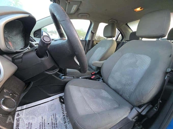 2019 Chevrolet Sonic LS Sedan 1SB – miniatura 3