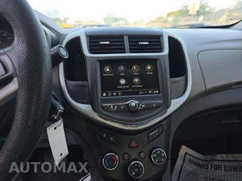 2019 Chevrolet Sonic LS Sedan 1SB – miniatura 7