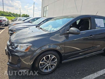 2019 Chevrolet Sonic LT Hatchback 1SD
