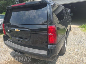 2019 Chevrolet Suburban 1500 LT 1LT - miniatura 3