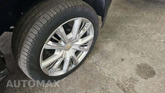 2019 Chevrolet Suburban 1500 LT 1LT - miniatura 25