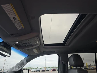 2019 Chevrolet Suburban 1500 LT 1LT - miniatura 18