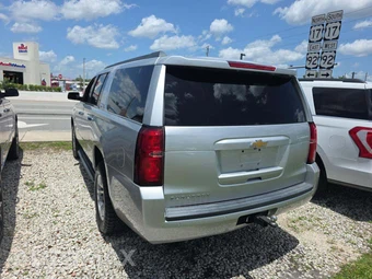 2019 Chevrolet Suburban 1500 LT 1LT - miniatura 2