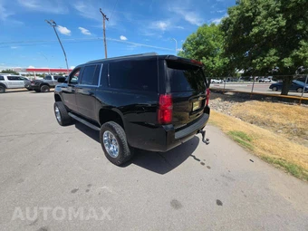 2019 Chevrolet Suburban 1500 LT 1LT - miniatura 2