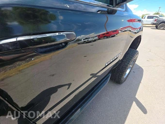 2019 Chevrolet Suburban 1500 LT 1LT - miniatura 28