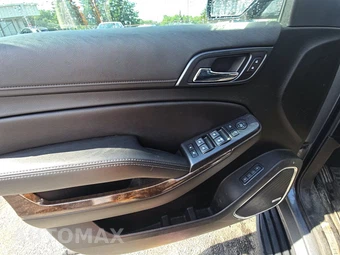 2019 Chevrolet Suburban 1500 LT 1LT - miniatura 9
