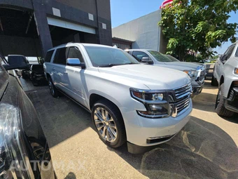 2019 Chevrolet Suburban 1500 Premier 1LZ - miniatura 4