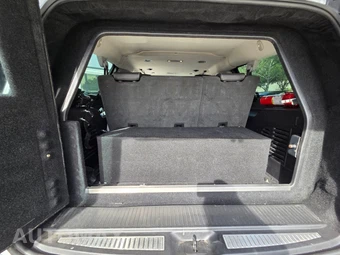 2019 Chevrolet Suburban 3500 LT 1LT - miniatura 16