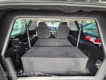 2019 Chevrolet Suburban 3500 LT 1LT - miniatura 17