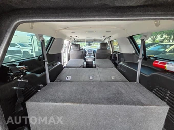 2019 Chevrolet Suburban 3500 LT 1LT - miniatura 18