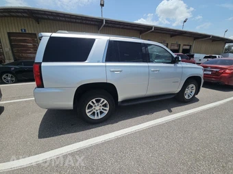 2019 Chevrolet Tahoe LT 1LT – miniatura 4