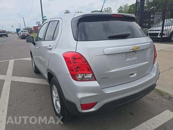 2019 Chevrolet Trax LS 1LS – miniatura 2