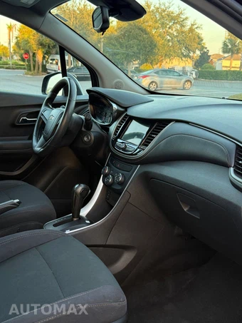 2019 Chevrolet Trax LS 1LS - miniatura 11