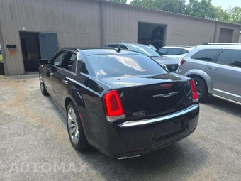 2019 Chrysler 300 Limited – miniatura 2