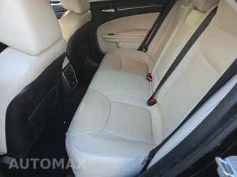2019 Chrysler 300 Limited – miniatura 13