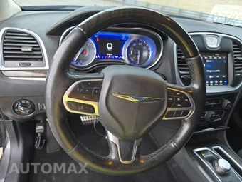 2019 Chrysler 300 Limited – miniatura 10