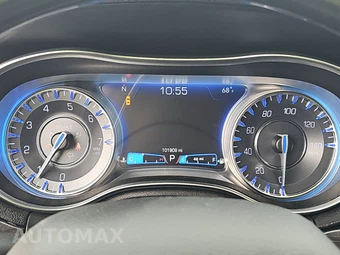 2019 Chrysler 300 Limited – miniatura 12