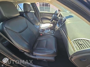 2019 Chrysler 300 Limited – miniatura 18