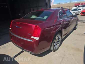 2019 Chrysler 300 Touring – miniatura 3