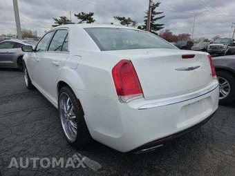 2019 Chrysler 300 Touring – miniatura 2