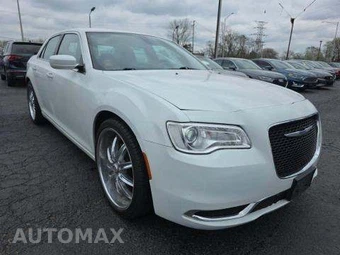 2019 Chrysler 300 Touring – miniatura 4