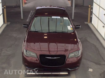 2019 Chrysler 300 Touring - miniatura 2
