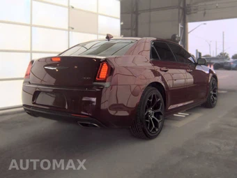 2019 Chrysler 300 Touring - miniatura 4