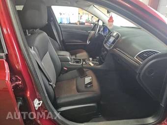 2019 Chrysler 300 Touring - miniatura 8