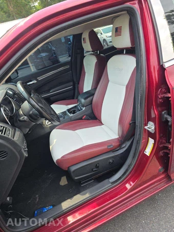 2019 Chrysler 300 Touring – miniatura 3