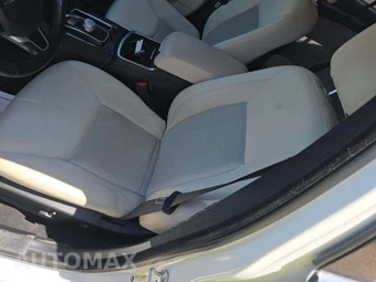 2019 Chrysler 300 Touring - miniatura 3