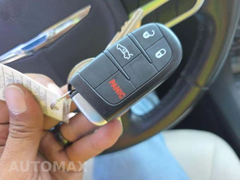 2019 Chrysler 300 Touring - miniatura 5