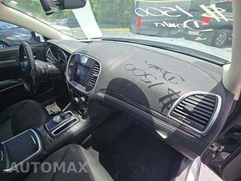 2019 Chrysler 300 Touring – miniatura 19