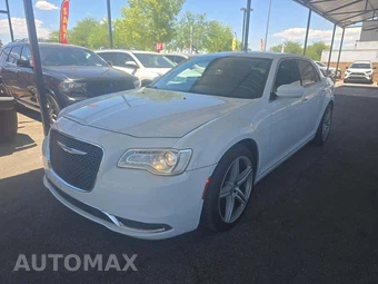 2019 Chrysler 300 Touring