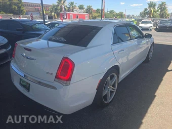 2019 Chrysler 300 Touring – miniatura 3